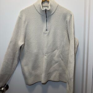 Abercrombie & Fitch Men's Off-White Zip-Up Sweater